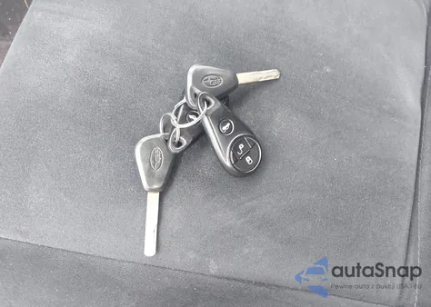 2010 Subaru Impreza 2.5I Premium z USA, uszkodzony, nr VIN JF1GE6B69AH517164